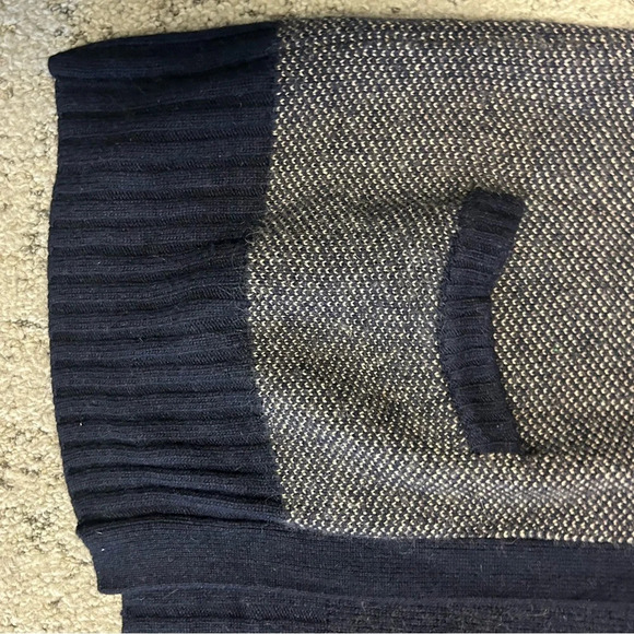 Talula Aritzia oversized baggy boyfriend cardigan size S excellent cond. - Picture 13 of 13